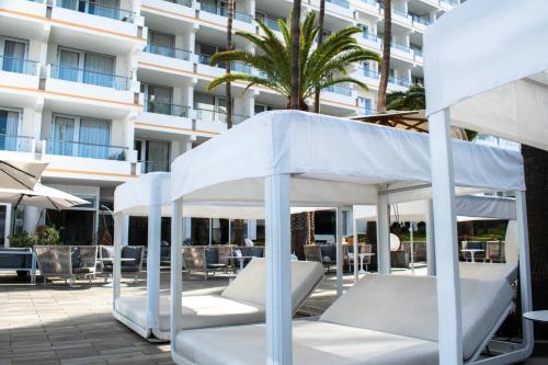 Coral Ocean View - Adults Only - image 12