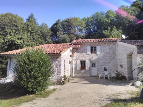 Gîte le Coumis gîte à louer Sidobre