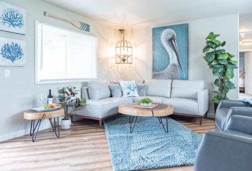 Cozy and Stylishly-Walk To The Beach - Sleeps 5 in Grayland