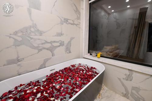 Bathroom, Arabella Residence in Cairo