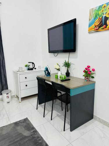 Abu Dhabi Center - For Elites 2