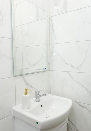 Bright 2-Bedroom Apartment Near Varna City Center by Flat Mаnаger