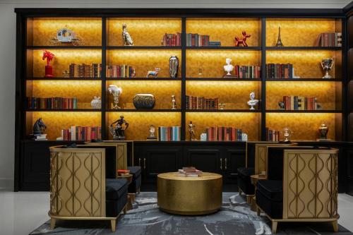 The Admiral Hotel Mobile, Curio Collection by Hilton