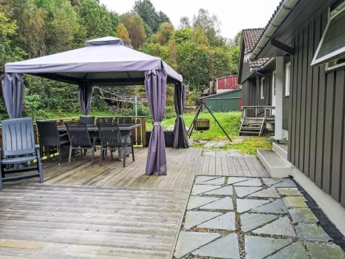 Apartment Mjellhaugen by Interhome in Naustdal