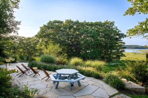 PREMIUM PROPERTY - Private 2-Acre Retreat - MODERN 4 Bedrooms - See Video Tour in Gloucester, USA