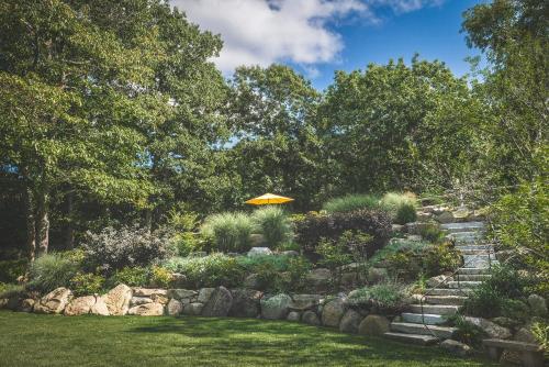 PREMIUM PROPERTY - Private 2-Acre Retreat - MODERN 4 Bedrooms - See Video Tour in Gloucester, USA