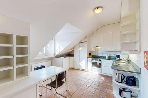 Maisonette Penthouse in Old Town - UZ10, Zürich (Foto 9)