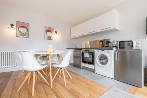 Instalaciones, Apparts de l'Oncle Louis in Versailles