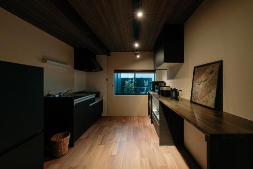 Kitchen, 一棟貸切宿KIKUNOYA-gashu-名鉄名古屋駅から一駅 in Nagoya Castle