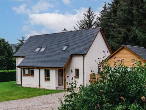 Holiday Home Springbank Lodge by Interhome in Drumnadrochit Városközpont