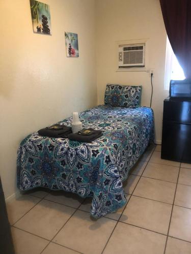 Crown Inn & Suites in Spring Valley, USA