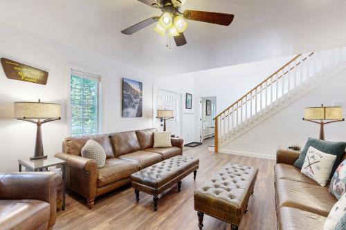 Moat Mountain Retreat in Hales Location (NH)