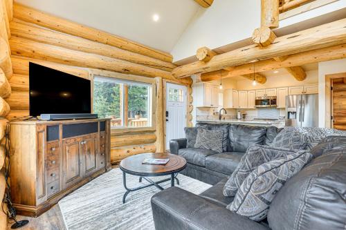 Log Cabin w/ Wraparound Deck in Breckenridge!, Breckenridge (zdjęcie 5)