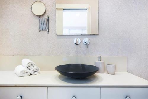 Apartment image 8