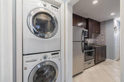 Nice 2-Bedroom condo in DC in Washington, USA