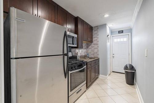 Nice 2-Bedroom condo in DC in Washington, USA