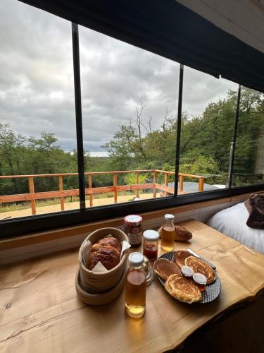 Ēdiens un dzērieni, Tiny house romantique avec bain nordique in Lafrancaise
