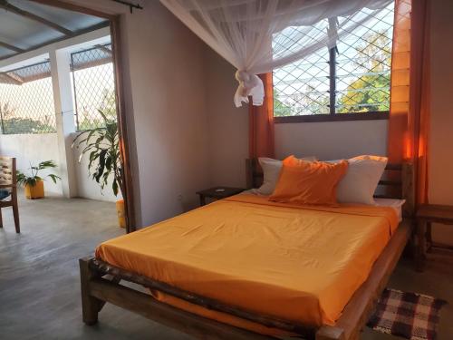 Chambre chez l'habitant située à 200m de la plage (Chambre chez l'habitant situee a 200m de la plage) in Majunga