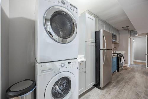 Updated Cozy 2-BR Near in Washington DC in Washington, USA
