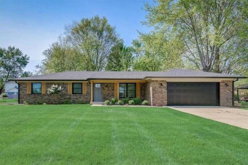 OliveBranch-LuxeDesigner Home-Spa-Firepit-GameZone in Greenwood