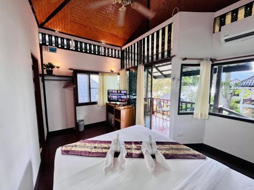 Queen Room with Sea View room in Lamai Bayview Boutique Resort