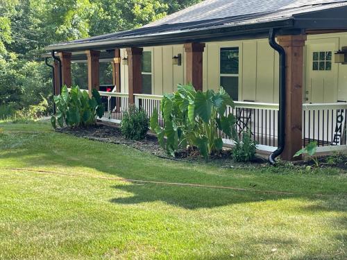 Ranch style home get away in Fairburn, USA