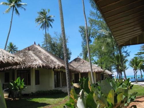 Bangsak Village - Adults Only - Tap to explore photos