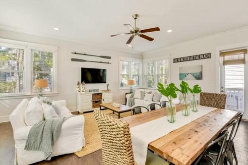 The Blue Pelican in Santa Rosa Beach, USA