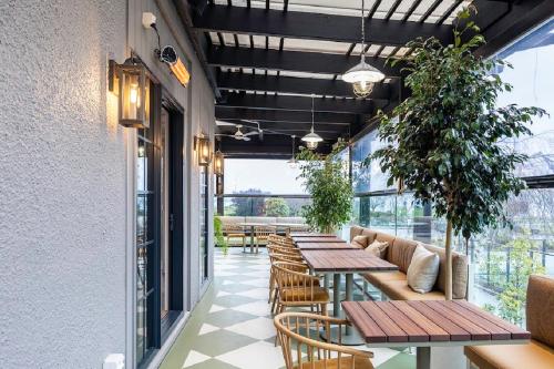 Restaurant, Suncourt Hotel & Conference Centre in Taupo