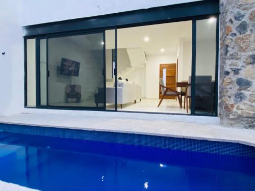 Casa con alberca climatizada y exclusiva para ti en Jiutepec in Jiutepec, Mexiko