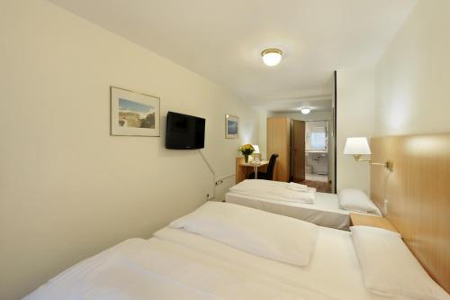 Bellevue Hotel Room Type - Triple Room