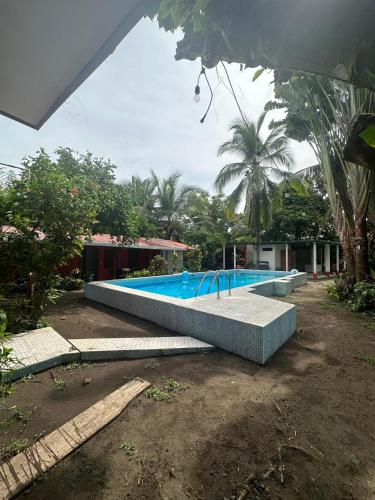Bassein, Hotel Don Quichotte in Tortuguero