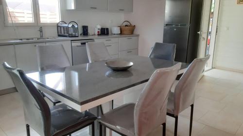Fasilitas, Ka Villa Location in Pointe-Noire