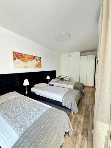 Deluxe Family Suite image 8