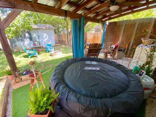 8th St. Cowboy Haus I Biker Friendly I River in บานเดรา