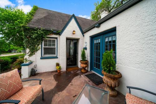 Ivy Cottage W Hot Tub By Hvnlyhomes in Swan Lake