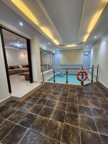 Kilátás, شقق قاردينيا in Al Manar