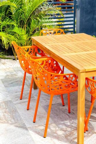 FourVillas with Private Magnesium Pool 3 min to the Beach & Dive Rinse Tank FourVillas with Private Magnesium Pool 3 min to the Beach & Dive Rinse Tank