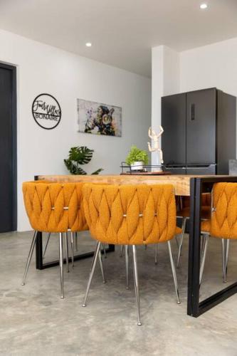 FourVillas with Private Magnesium Pool 3 min to the Beach & Dive Rinse Tank FourVillas with Private Magnesium Pool 3 min to the Beach & Dive Rinse Tank