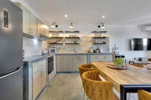 FourVillas with Private Magnesium Pool 3 min to the Beach & Dive Rinse Tank FourVillas with Private Magnesium Pool 3 min to the Beach & Dive Rinse Tank