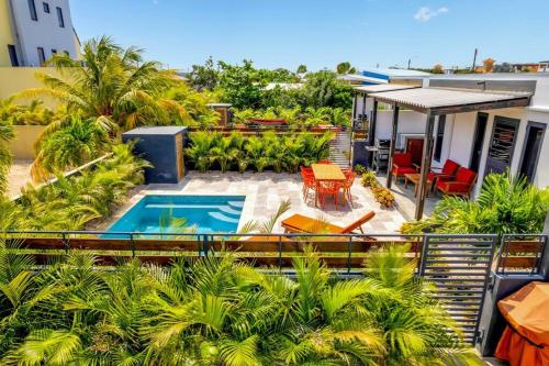 FourVillas with Private Magnesium Pool 3 min to the Beach & Dive Rinse Tank FourVillas with Private Magnesium Pool 3 min to the Beach & Dive Rinse Tank