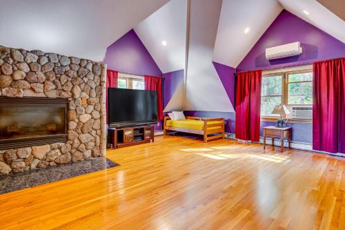 Spacious Belmont House Perfect Christmas Hideaway - image 7