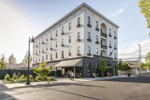 Atticus Hotel 4