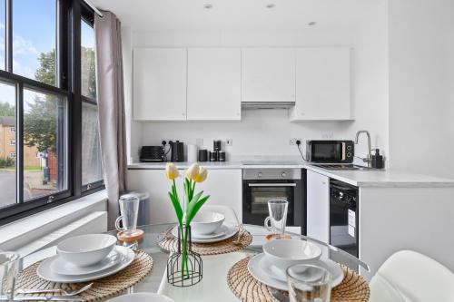 Bright Cosy Greenwich - 3 Bedroom Apartment 5 Beds - Free Parking, Londres (foto 5)