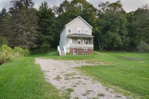. Peace of PA - A small-town wooded retreat