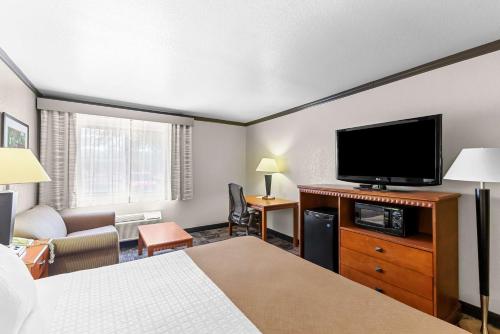 Best Western Apache Junction Inn - image 12