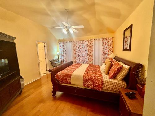 Explore DFW in Historic Old East Dallas in Dallas, USA