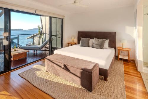Shorelines Apartments on Hamilton Island by HIHA