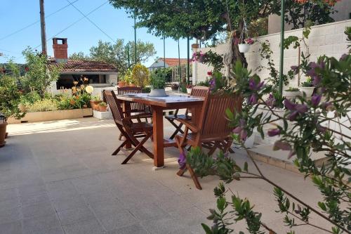 Apartments and rooms with parking space Hvar - 13161 - image 4