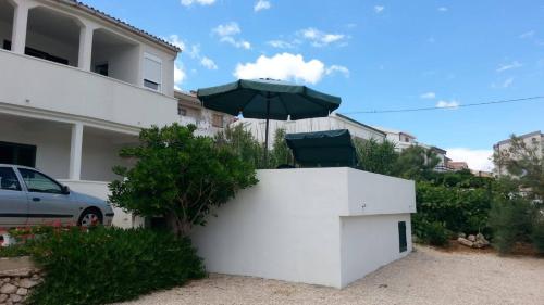 Apartments by the sea Pag - 17147 - image 12